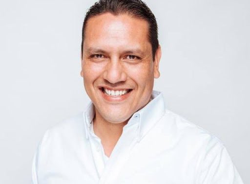 ¡Buenos días! Hoy en #EnSerio estarán con nosotros la candidata del PAN-PRD a la gubernatura Maru Campos, y Ricardo Santana, dirigente municipal del PRI.

Temas: Declinaciones a favor de Maru, análisis post debate, expectativas para el 6 de junio y proyectos para Chihuahua.