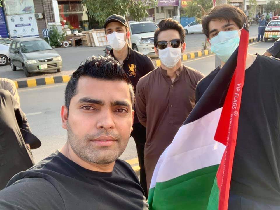 Hurrain_Shah44's tweet photo. Yes! We stand with you our Palestinian Brothers till your right to self determination is established. We ensure you our commitment and support at every forum of the world. Pakistan stands for Palestine. #PalestinianLifeMatter
#PalestineWins 
#UmarAkmal https://t.co/oZngtTfC20