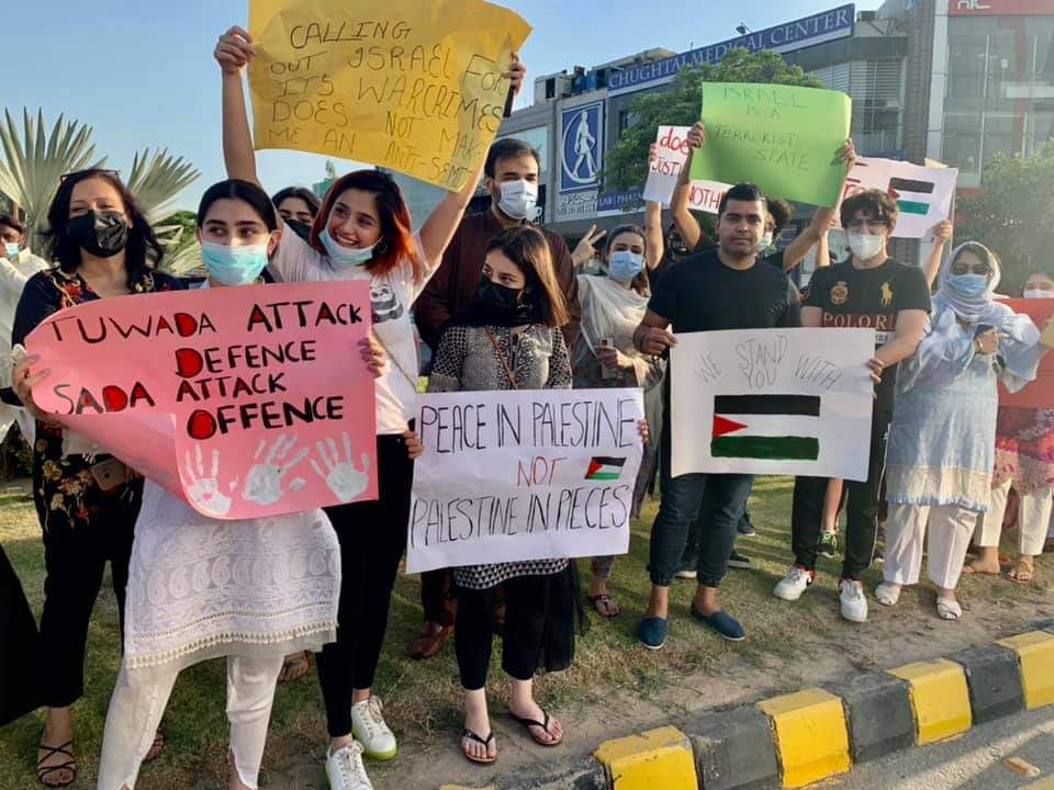 Hurrain_Shah44's tweet photo. Yes! We stand with you our Palestinian Brothers till your right to self determination is established. We ensure you our commitment and support at every forum of the world. Pakistan stands for Palestine. #PalestinianLifeMatter
#PalestineWins 
#UmarAkmal https://t.co/oZngtTfC20