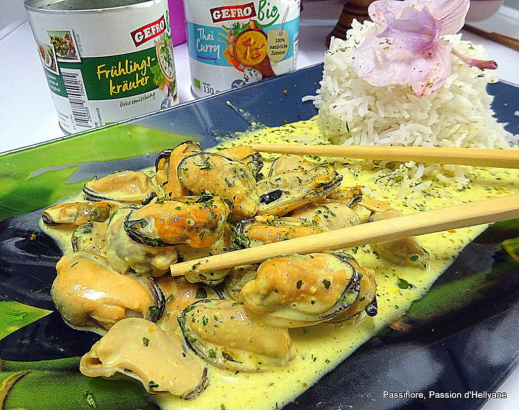 hellyane83's tweet photo. Recette asiatique - moules décoquillées à la sauce coco /curry avec du riz : https://t.co/BTsVg0E9Vn #gefro #moule #platasiatique https://t.co/WJBUPqFVAO
