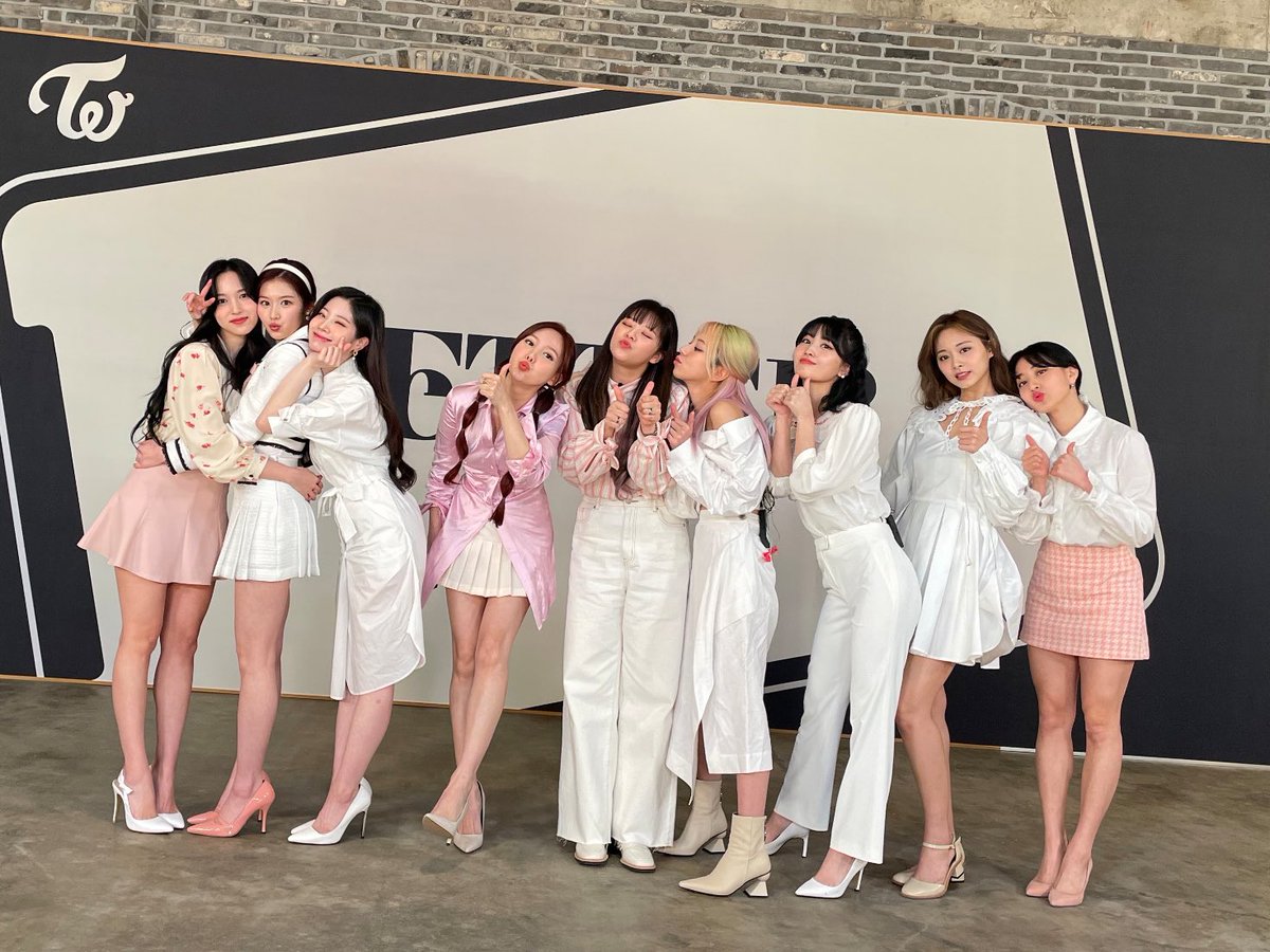 M_K_emu's tweet photo. あとちょっと！！！

今の状況がどうなってるか分からんけど！

ファイティン！！！💪🥺🔥🔥🔥🔥

I nominate twice

#Whosfan_1st_Anniversary 
#후즈팬_1주년_축하해 #Whosfan_with_TWICE @JYPETWICE https://t.co/2YahQXFWdn