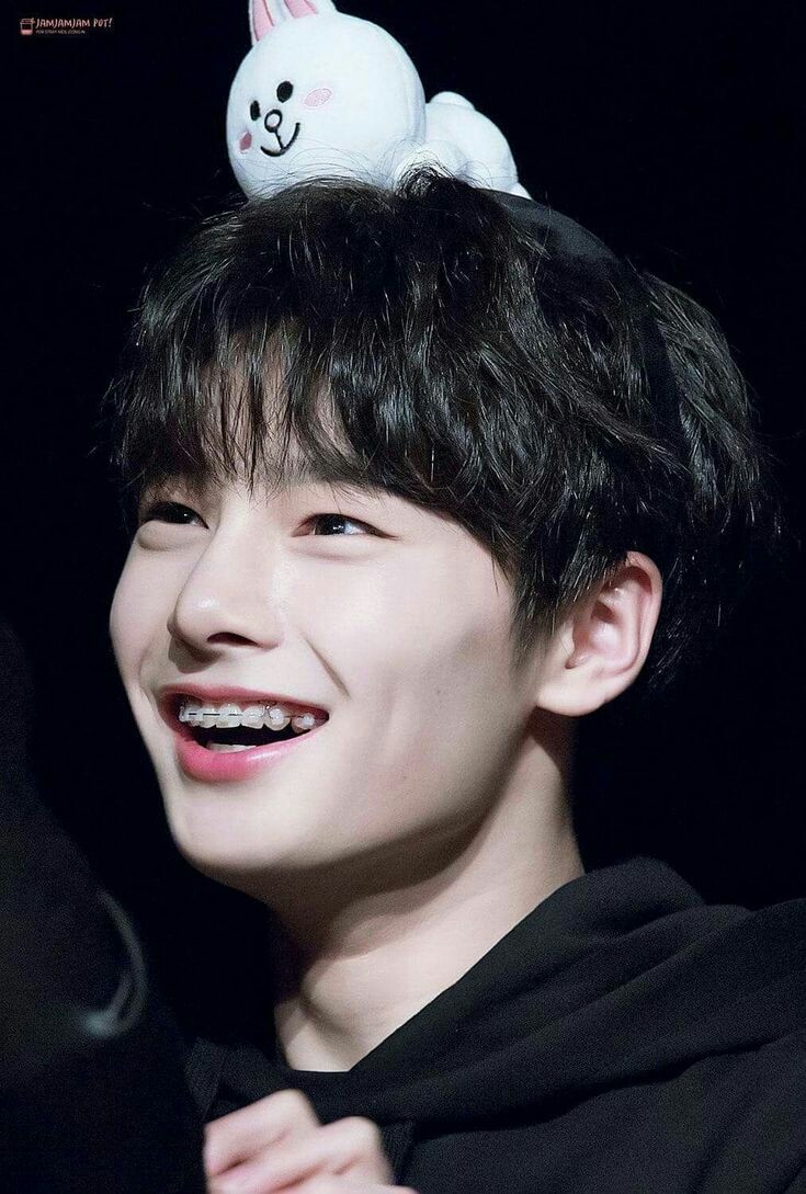 Mwalam cemua nna......

AyOo cini p,pambecan cama xio
Xio agy nweed all kok
Janan yuppa ya dm xio nee
Ah iya, janan yuppa bawa pelmen cama cucu yan banak 
                  Othe