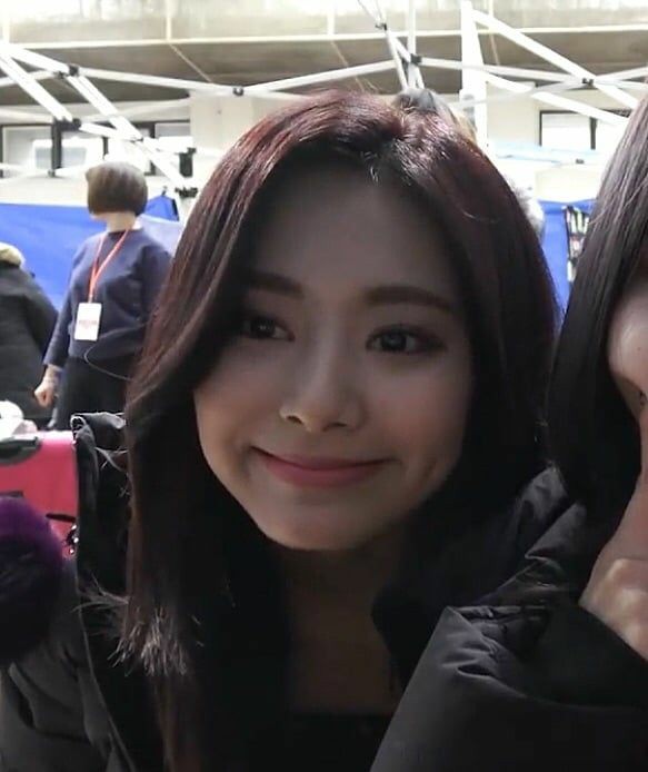 Once85647879's tweet photo. Come on !! 
I nominate twice 
Keep up this pace once ! 
#Whosfan_with_TWICE #후즈팬_1주년_축하해 #Whosfan_1st_Anniversary  @JYPETWICE https://t.co/wh9G3fPemU#Whosfan_with_TWICE