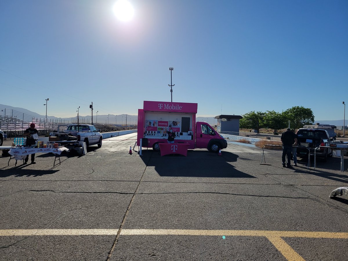 312F is ready to get this  day started. BEAUTIFUL MORNING here at the ABQ swap meet.  Hope everyone has a good day! @m2garcia3 <a href="/LeotheFonz/">Leo</a>