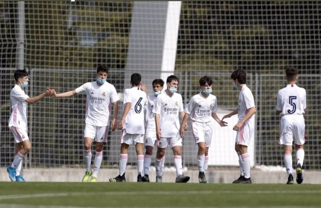 FabricaMadrid's tweet image. 📊 @aarbeloa17’s Infantil A (U14) this season:

☑️ 16 games
✅ 14 wins
⚖️ 2 draws
❌ 0 defeat
⚽️ 96 goals scored
🛑 5 goals conceded

If they win their last game of the season, they will be champion.