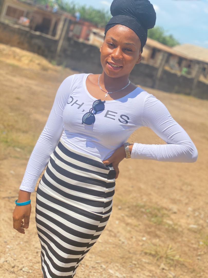 PeaceIyanu2's tweet photo. Happy Sunday 🤍🤍🤍 https://t.co/N56Pv7HU5w