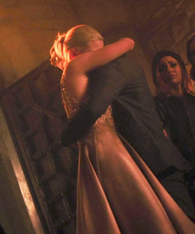 best of bughead tweet media