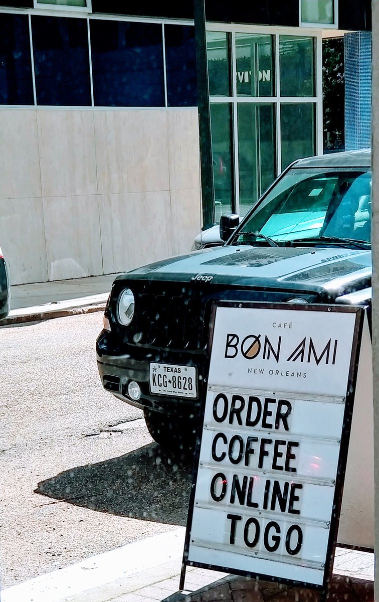 rhesse's tweet photo. My worlds intersecting. #squareonline #nola #coffee https://t.co/6SQNhkPlSZ