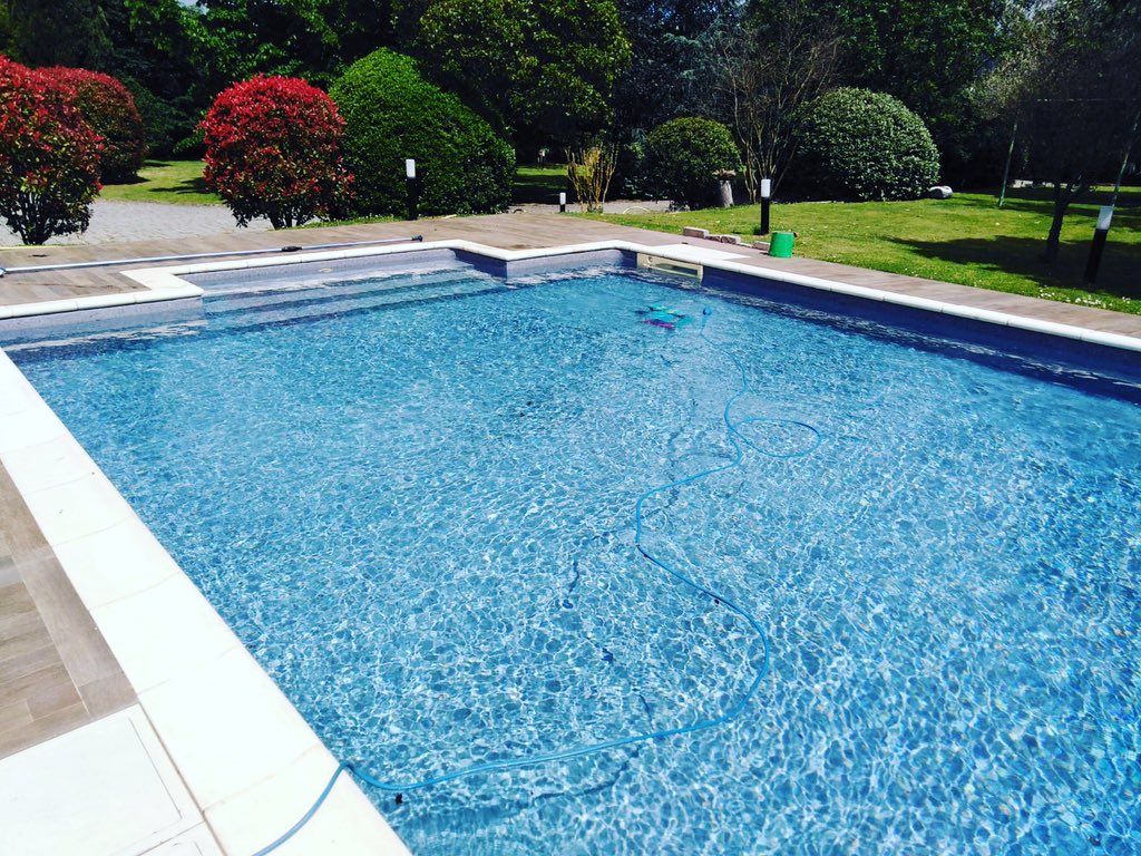 AQVAM1's tweet photo. Telo touch Arkoplan #aqvam #piscine https://t.co/QrCESlPSVR