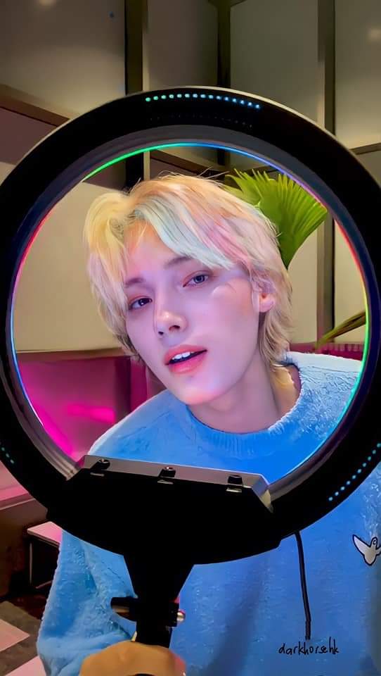 woopskiriwoopz's tweet photo. KAI WITH A MULLET IS *CHEFS KISS*

i nominate TOMORROW X TOGETHER

#Whosfan_1st_Anniversary #후즈팬_1주년_축하해 #Whosfan_with_TOMORROWXTOGETHER
@TXT_members https://t.co/7887No007G