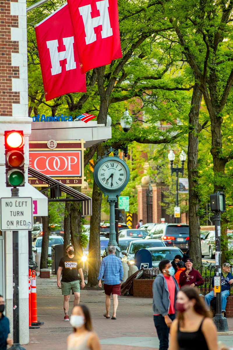 Harvard's tweet image. Out and about in Harvard Square. #HarvardInSpring