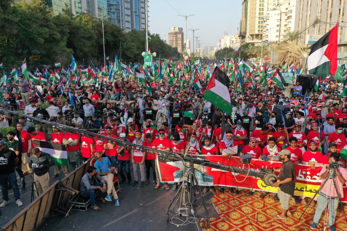 TurkiyeUrdu_'s tweet photo. پاکستان کے سب سے بڑے شہر کراچی میں مسجد اقصی اور غزہ پر اسرائیلی جارحیت کے بعد سے اب تک کا سب سے بڑا فلسطین ملین مارچ۔ مذہبی سیاسی پارٹی جماعت اسلامی نے اہتمام کیا تھا۔
#PalestineMarch_Pak https://t.co/E1pIKbCVHt