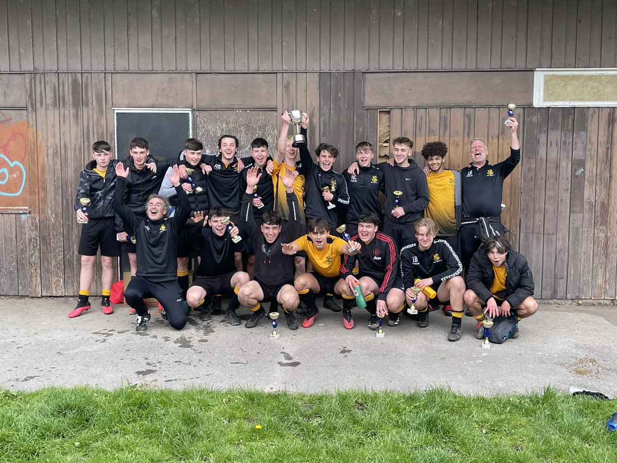 Another trophy for this talented squad. We twice took the lead against a very good Hyde United team . The game was evenly balanced and penalties were looming until two quick goals in the last seven minutes gave Juno the trophy for the second time in 3 years