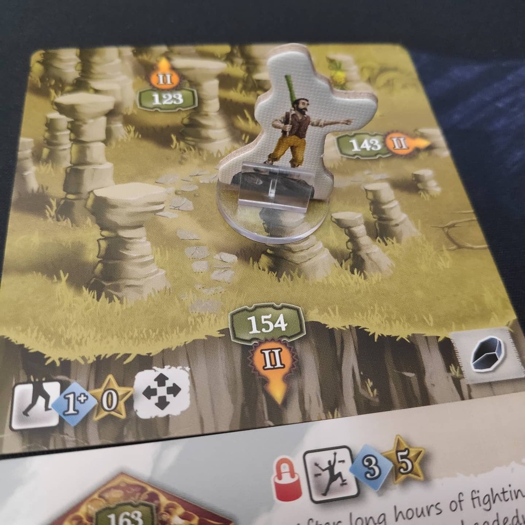Perichip's tweet photo. He conseguido escalar el risco y llegar agotado a la cima. Voy a montar campamento y descansar por hoy.
#the7thcontinent #boardgames #juegosdemesa #seriouspulp https://t.co/0LONzmo09P