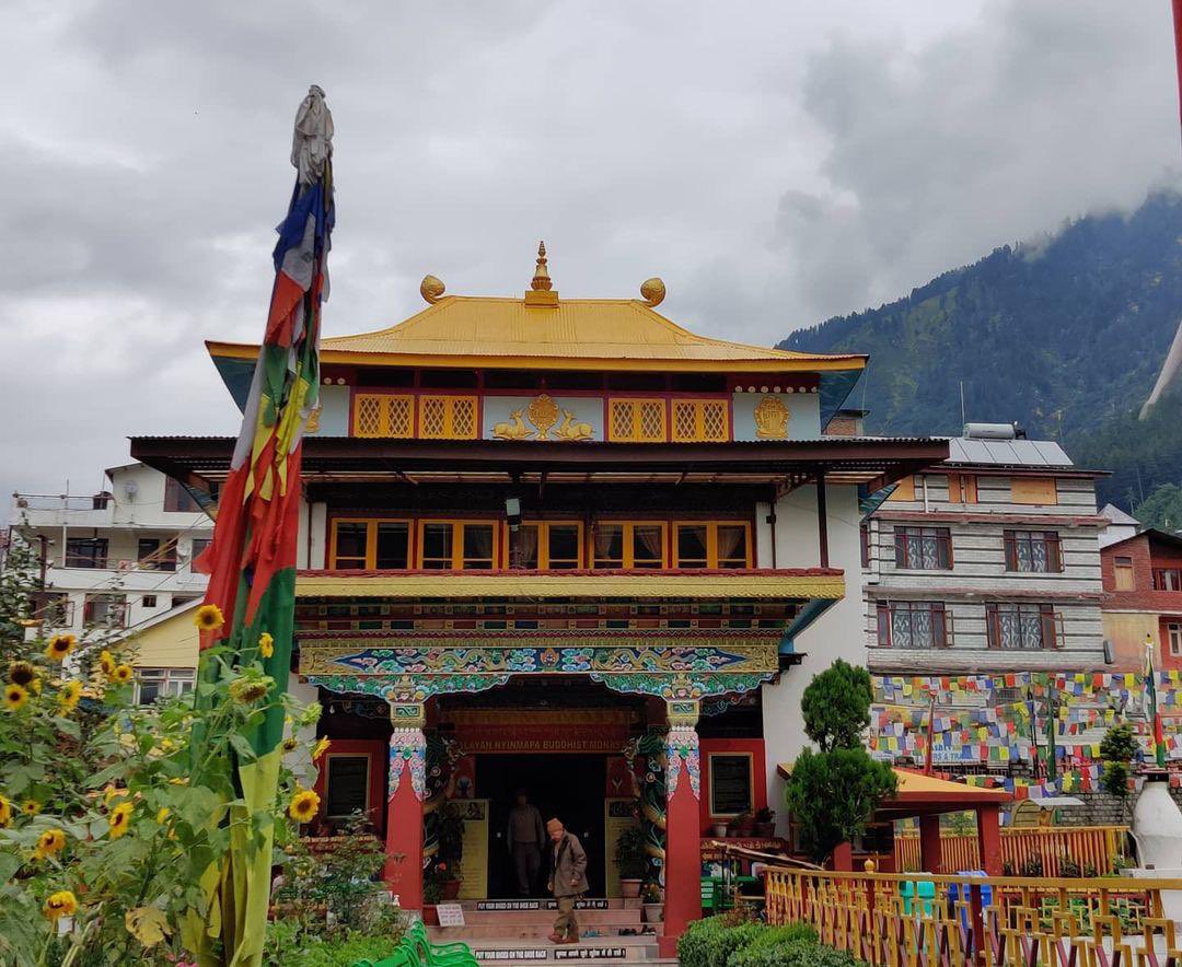 gostopsofficial's tweet photo. From monasteries to numerous sanctums surrounded by the Himalayan forests laced with cedar trees β breathe new life into your weekends.
.
.
.
.
#goSTOPSShots #goSTOPSTravel #VistiHimachalPradesh #VisitManali #ManaliDiaries #Manali #ExploreManali #HadimbaTemple #mallroadmanali https://t.co/dBMVqvHjWF