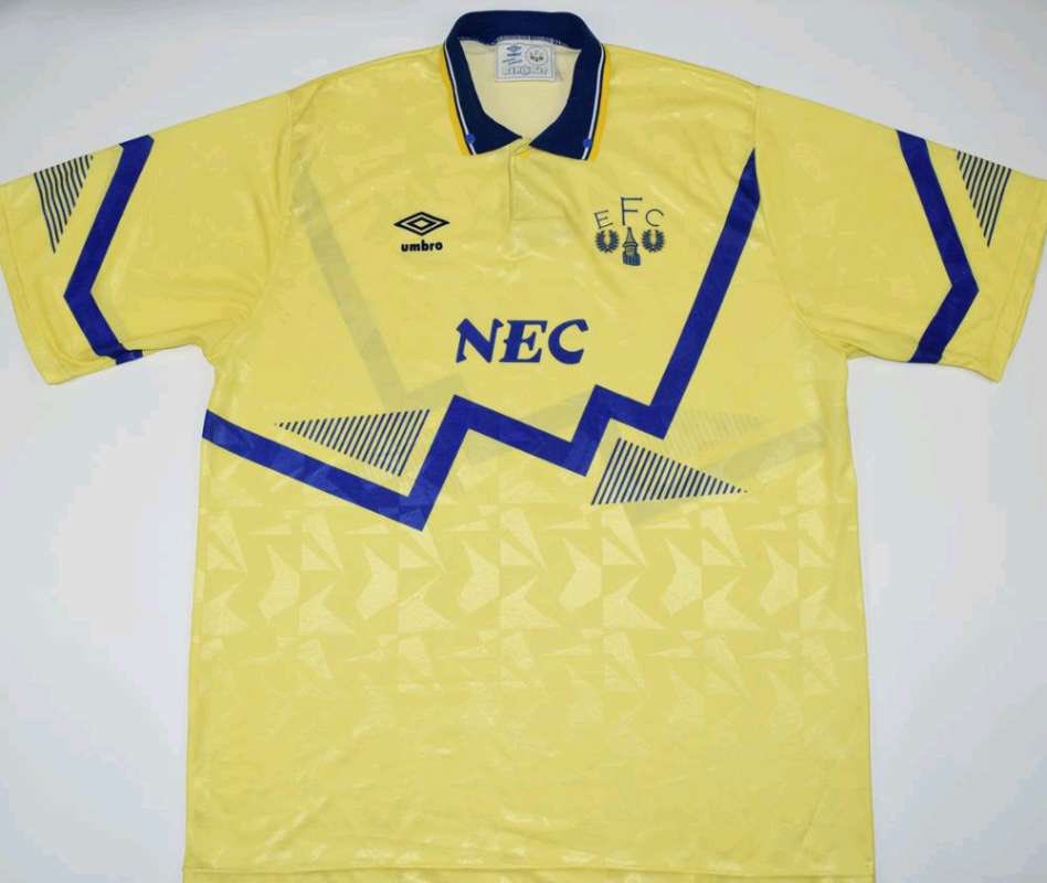 YfsMarketplace's tweet image. Pour les puristes du vintage, nouvel arrivage de 🔥🔥🔥
👉yourfootballshirt.com