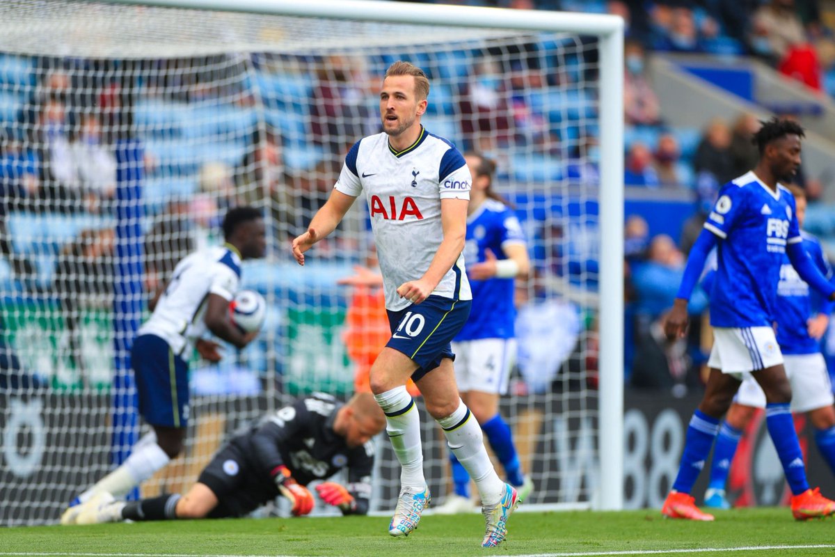 Half-Time :

Arsenal 0-0 Brighton 
Aston 1-0 Chelsea 
Fulham 0-1 Newcastle 
Leeds United 2-0 West Bromwich
Leicester City 1-1 Tottenham 
Liverpool 1-0 Palace
Manchester City 2-0 Everton 
Sheffield United 1-0 Burnley 
West Ham 2-0 Southampton 
Wolves 1-2 Manchester United