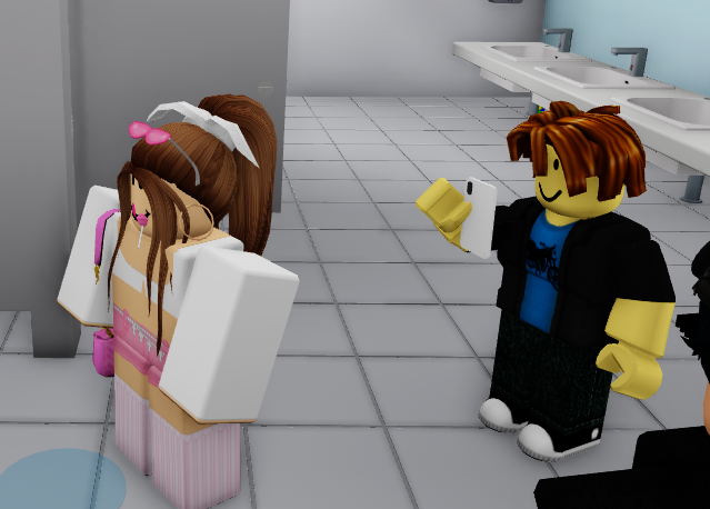 BuzzBlox's tweet photo. public bathroom simulator https://t.co/TuzEz8vh0Y