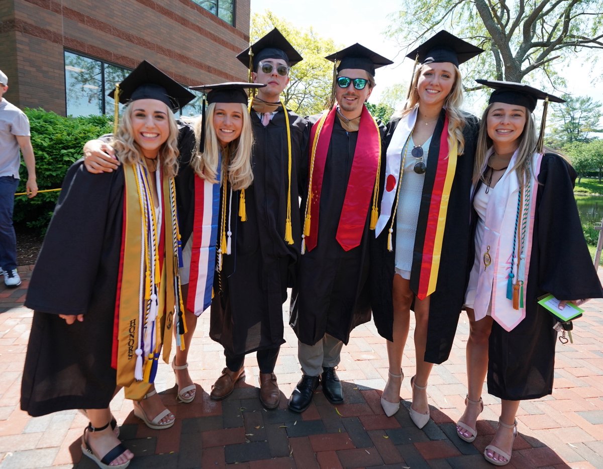 BryantUniv's tweet photo. After nearly 15 LONG months, #BryantGrad2020 is BACK together at last. https://t.co/DIywrlbufF