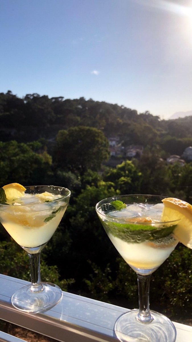 Bayılıyorum hayatımız kayarken kübranın yaptığı mojitoyu yudumlamaya 🍸🐙