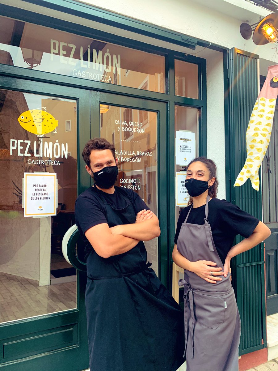 Tras años de alta cocina, los alicantinos Elena Angosto y Héctor Gallego han apostado por Ciutadella para abrir su proyecto en común.

A falta de definir un estilo propio, bien por ellos y bien por Menorca.