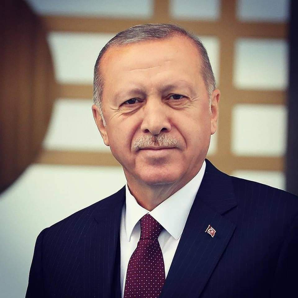 RTElice_'s tweet photo. Sen bu milletin yazdığı en güzel şiirsin Reîs #ErdoğanlaBirlikteyiz https://t.co/hjSW03mCmA