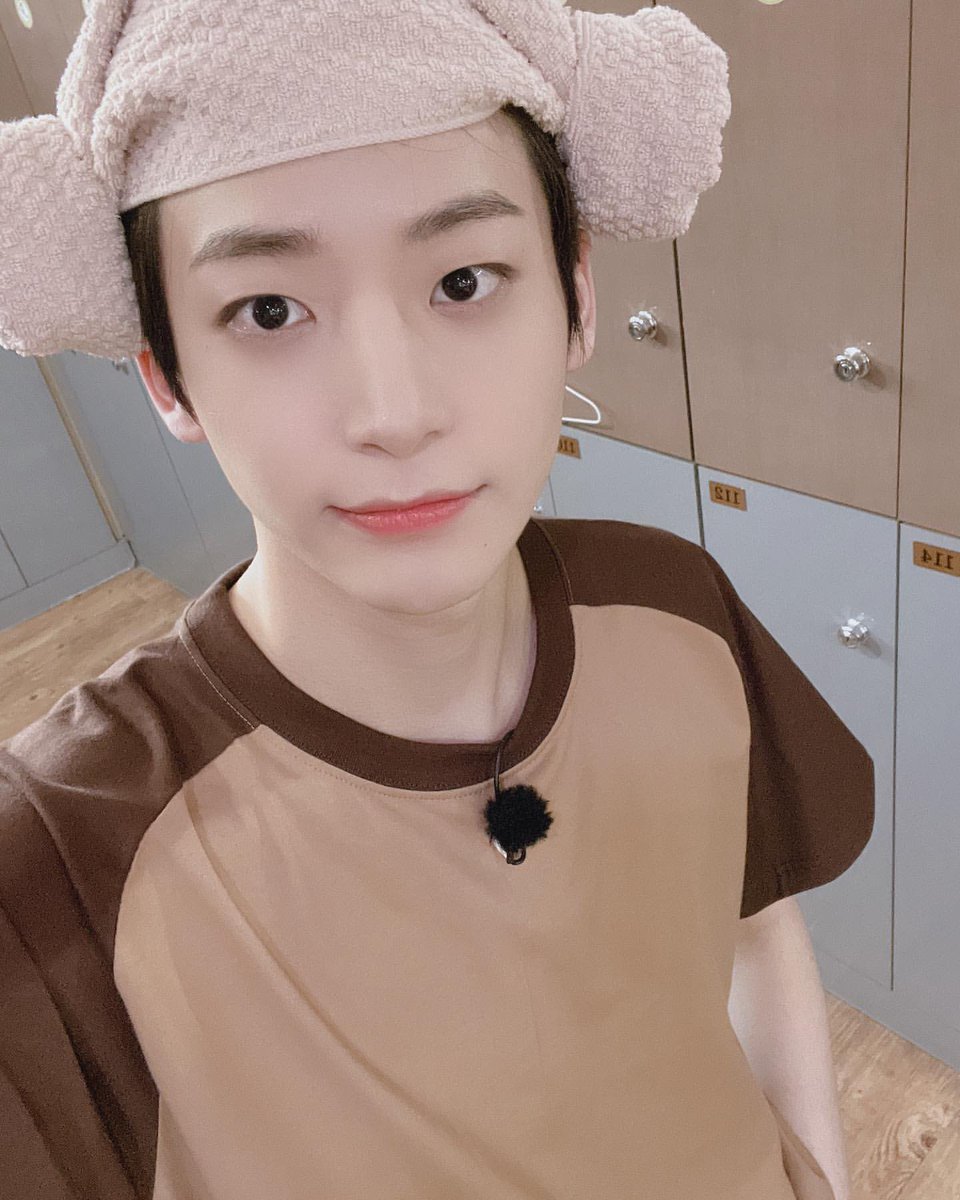 아니진짜
원래도맨날정모오면소리질럿는데
요즘에 정모오면...진짜더크게소리지르게됨...
당연함... 이런거올려줌