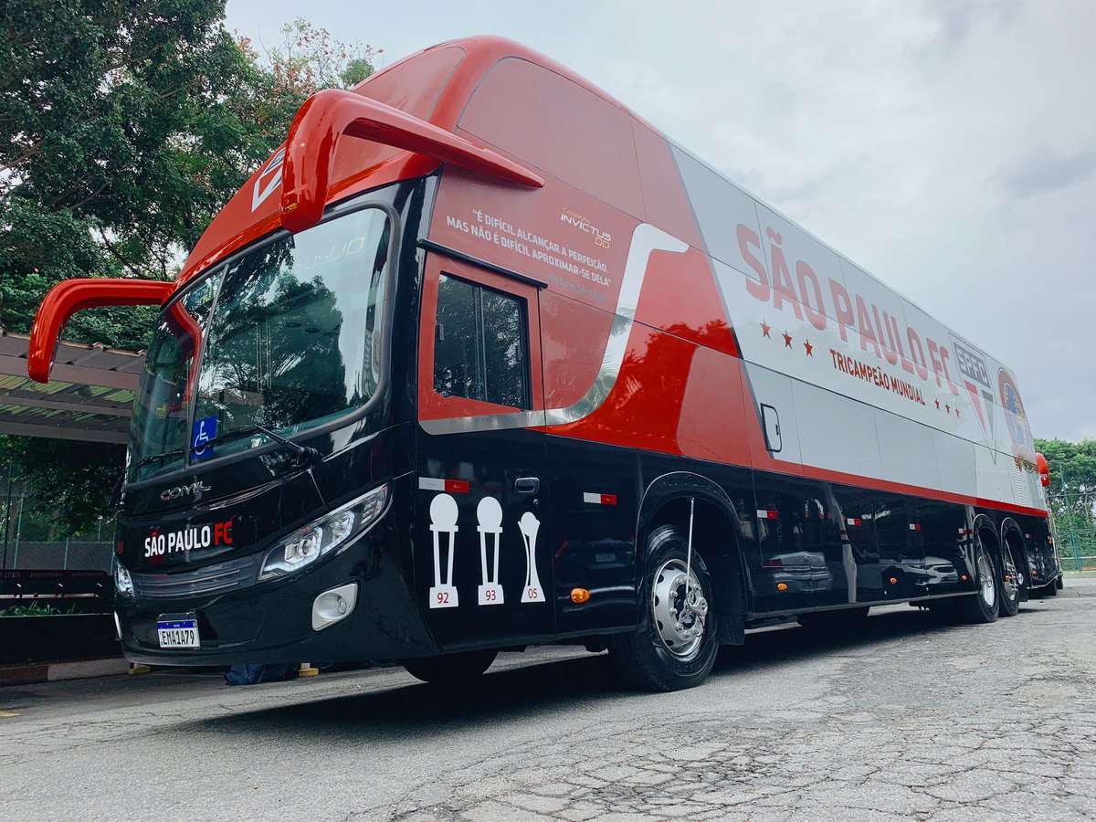 🚌 O #ExpressoTricolor já está a postos para nos levar até o #ChoqueReiFinal

#VamosSãoPaulo 🇾🇪