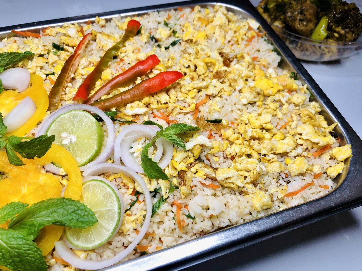 jccbatti's tweet photo. JCC Style Egg Fried Rice 😍 Pre order only at JC Catering Services Batticaloa Call 0771834045 

Follow @jccbatti 

#FoodDelivery #FoodApp #FoodDeliveryApp #Batticaloa #SriLanka #FreeDelivery https://t.co/MxCa1LznFt