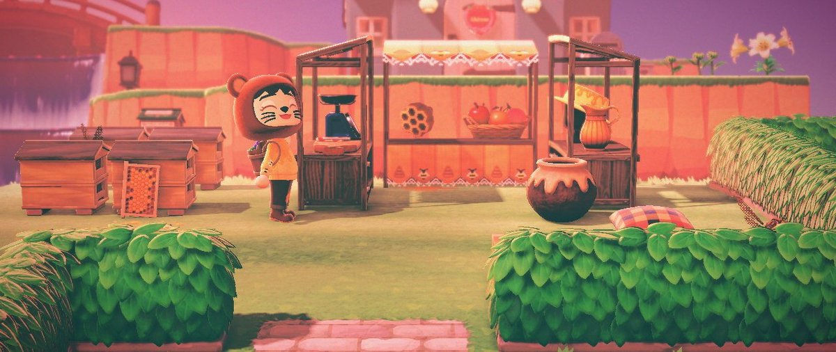 limplaysac's tweet photo. Finally finished most of my honey nook 🍯 Probably one of my fav parts of my island as of rn. 
#ACNH https://t.co/x9BWRvu1dh