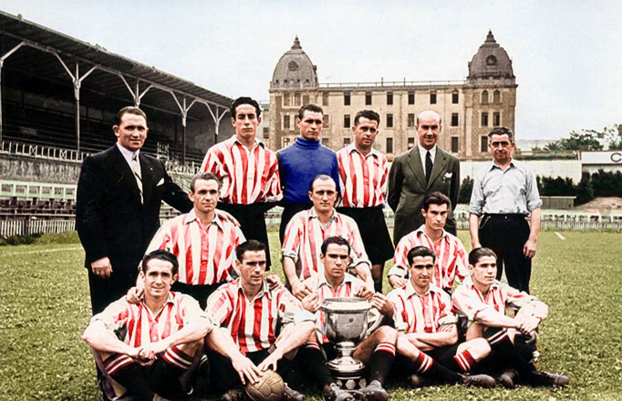 FOTOS HISTORICAS O CHULAS DE FUTBOL - Página 5 E2FjJrYWYAMT3Vm?format=jpg&name=large