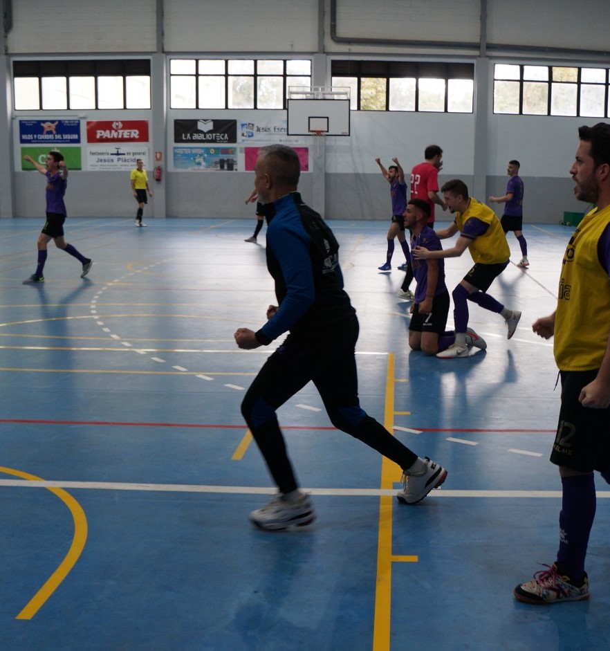 javierjfsmu's tweet photo. Llegó el momento del "adiós". Han sido dos temporadas especiales en el F.S. Callosa, y ahora toca replantear prioridades.
Muchas gracias por todo el apoyo a directivos, delegados, técnicos del club, jugadores de las bases y, claro está, a los jugadores del primer equipo. https://t.co/4jotJBueeW