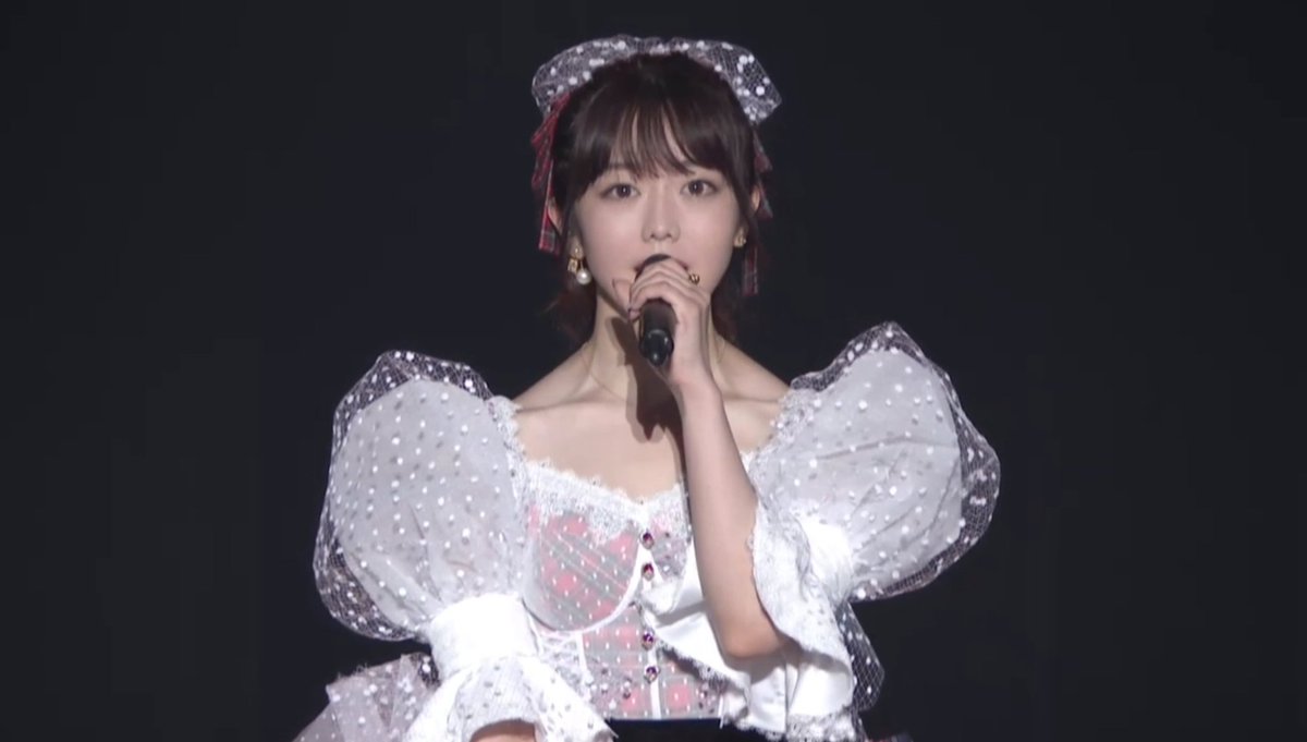 Kagellama1's tweet photo. #峯岸みなみ卒コン
Thank you for 16 years of hard work. I hate known #AKB48 since 2008 and from that moment you have been my Oshimen. And you still are ♥️😍😭 Good work! Happy graduation @chan__31 ♥️♥️♥️ https://t.co/VHmisVYUFD