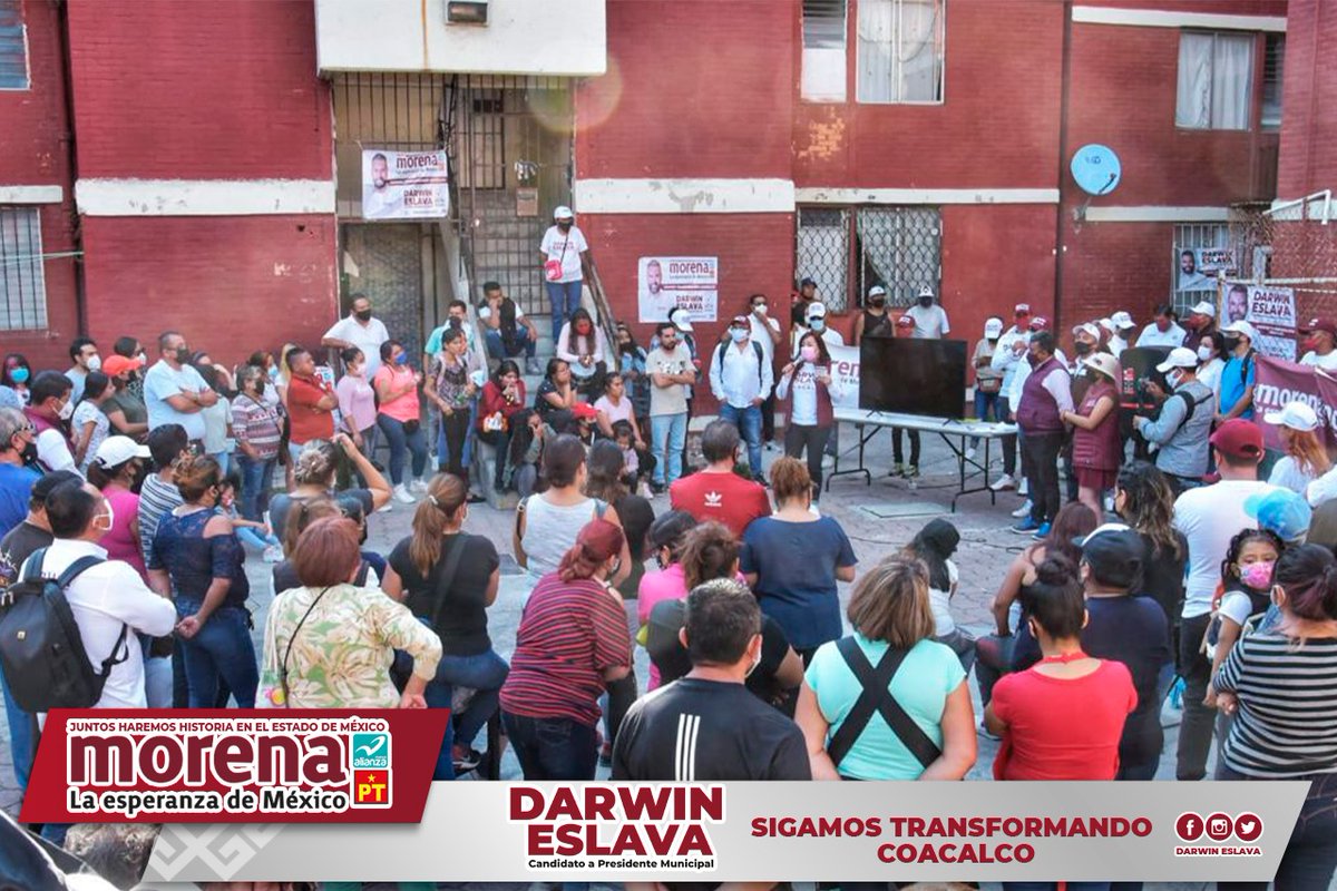 DarwinEslava's tweet photo. En #SanRafael platicamos con vecinas y vecinos sobre los proyectos que en #Morena pondremos en marcha a partir del 1 de enero de 2022. https://t.co/2yenRhuBk8