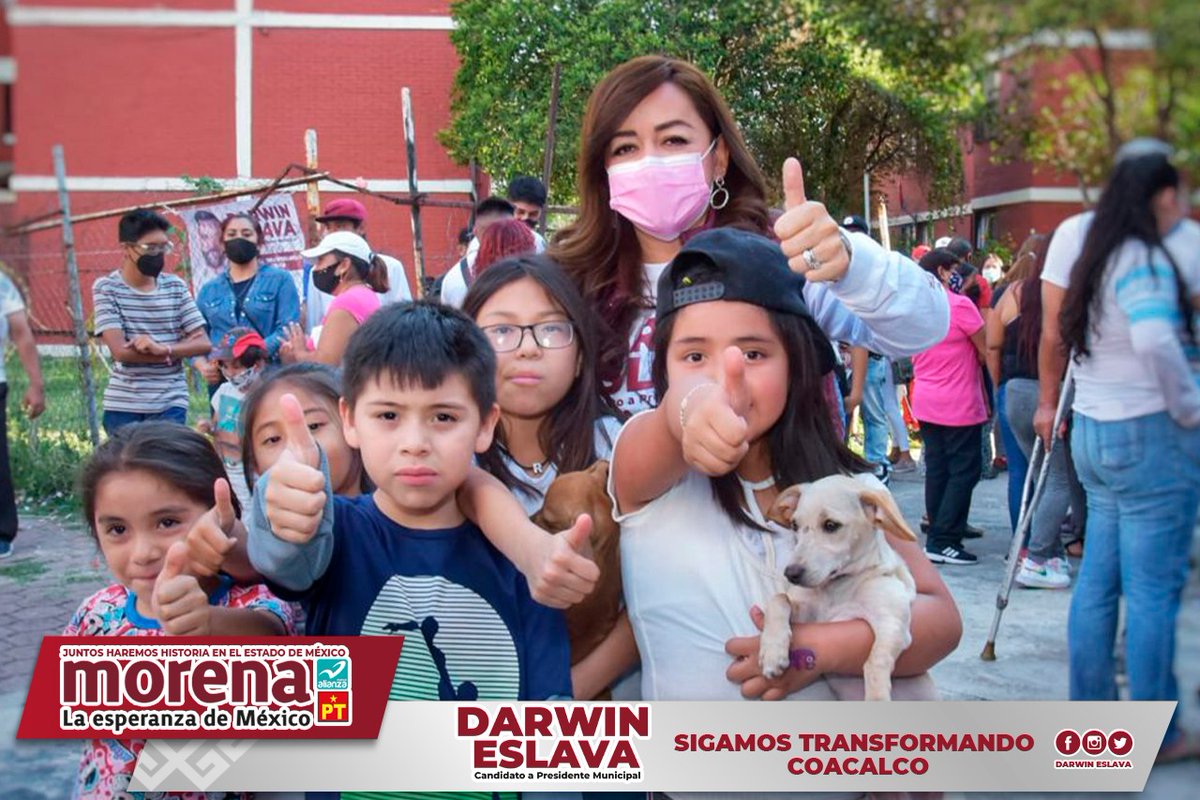 DarwinEslava's tweet photo. En #SanRafael platicamos con vecinas y vecinos sobre los proyectos que en #Morena pondremos en marcha a partir del 1 de enero de 2022. https://t.co/2yenRhuBk8
