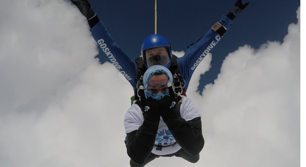 Harry_Lee15's tweet photo. Shout out to the man @JesseLingard at 12,000ft 😎 European tour ⚒ all for good cause, still time to donate https://t.co/TznbXEKwDb https://t.co/7oEHHXfb1M