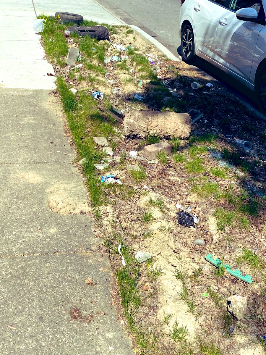 jackeyd's tweet photo. So during our 3 hour trash cleanup these are the items we found the most. Plastic bottle caps (sooo many), straws, little liquor bottles, masks, coffee lids, and wrappers for vapes. Here’s a couple before and after. #environent #cleanup https://t.co/fwC5kslb8J