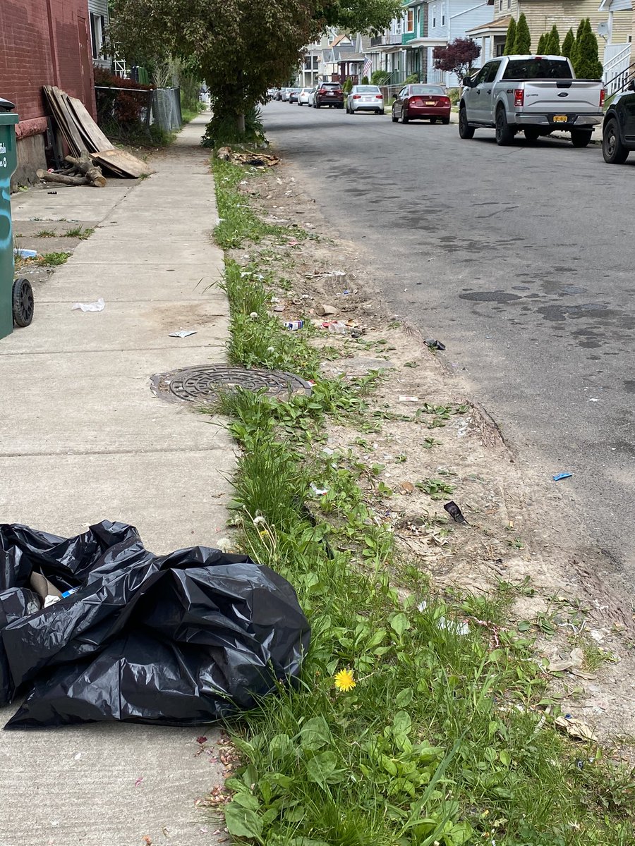 jackeyd's tweet photo. So during our 3 hour trash cleanup these are the items we found the most. Plastic bottle caps (sooo many), straws, little liquor bottles, masks, coffee lids, and wrappers for vapes. Here’s a couple before and after. #environent #cleanup https://t.co/fwC5kslb8J