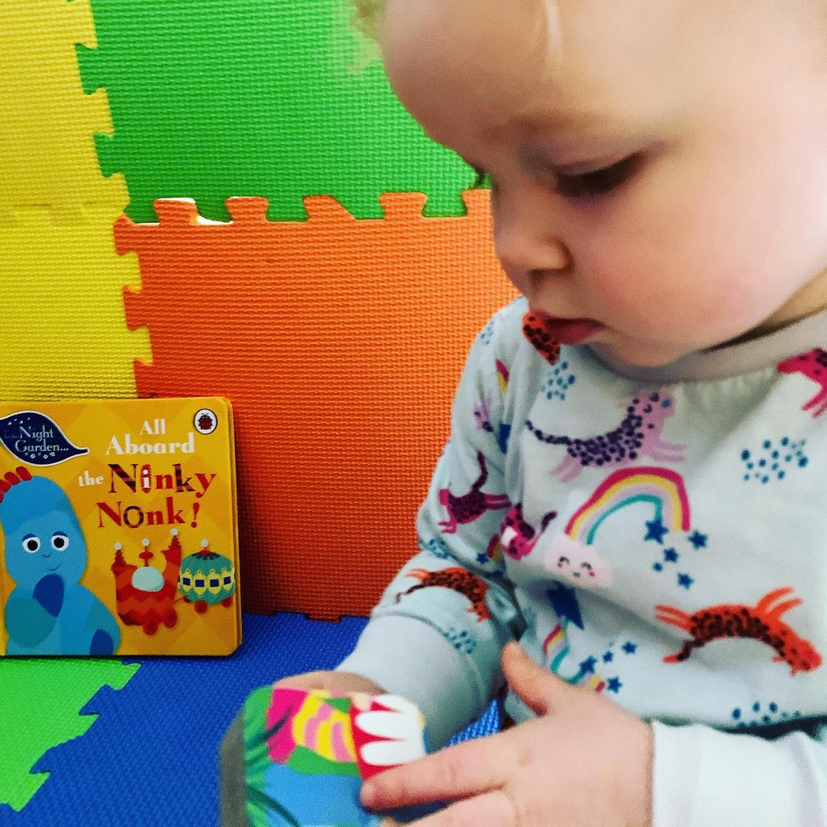 narelle_allen's tweet photo. Built my baby a library 📚 nook today as she's a wee 📖 book worm 🪱 @readingrainbow  @roald_dahl @NightGardenHQ @UsbourneBooks @ReallyDecent @ladybirdbooks https://t.co/jETpxRpMP6