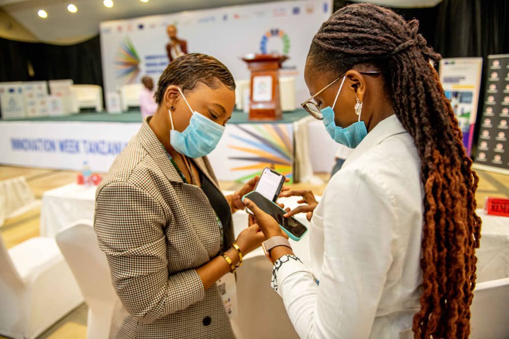 HarriethPeter's tweet photo. Innovation is about co-creation and resillience. It was an honor to be a pannelist in this year’s Innovation Week Tanzania.
@smartclasstz #edtech #IWTz2021 https://t.co/70h7ajAvYg