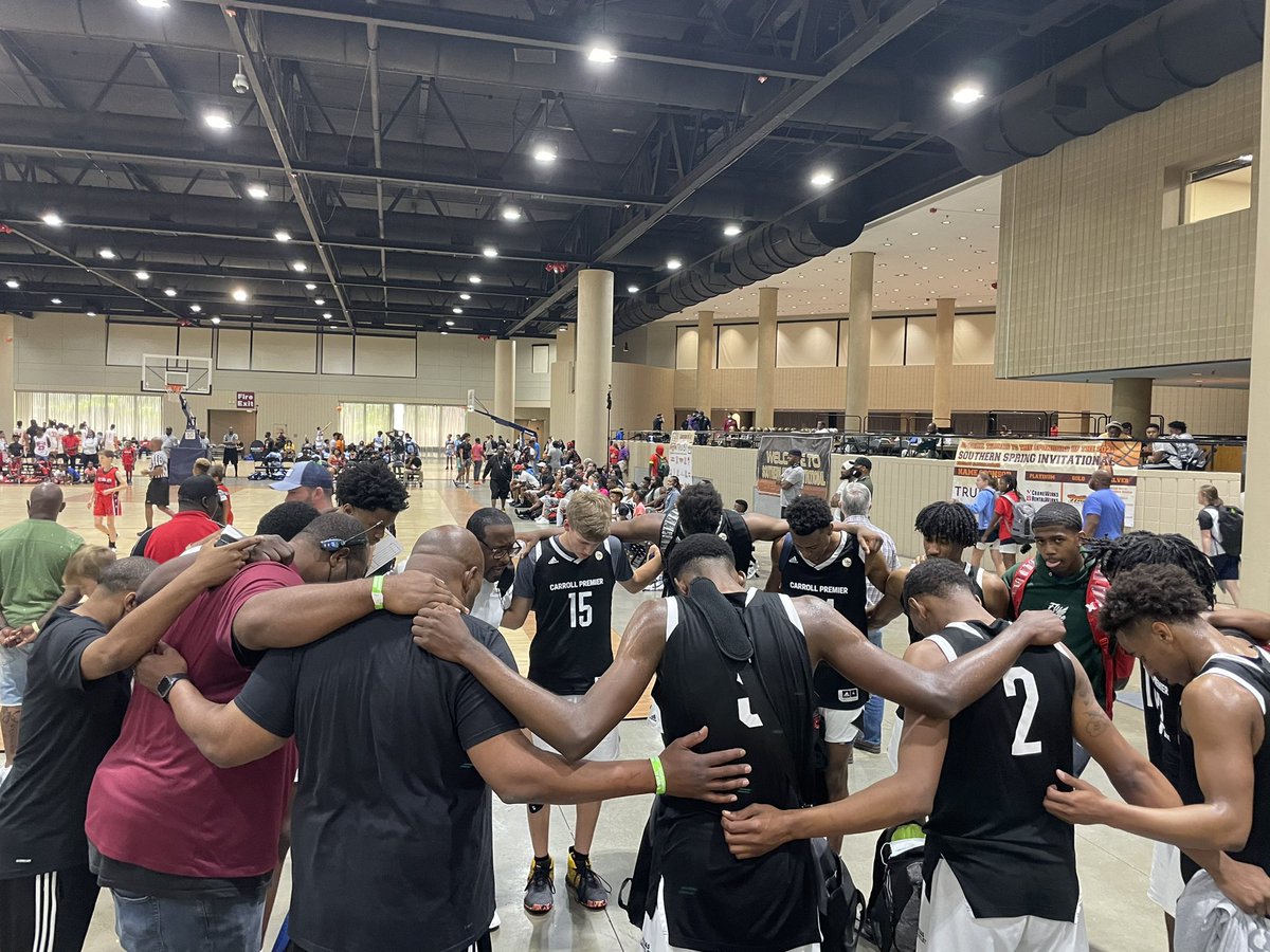 ItsJenElliott's tweet photo. Team Carroll 17u just beat the Stunners 70-55! Next up Gold Championship Game #SouthernSpringInvitational!! #HardWorkIsATalent #BJCC
@EthantElliott @Teamcarroll2020 @carroll_premier https://t.co/BUlWXYZUPJ