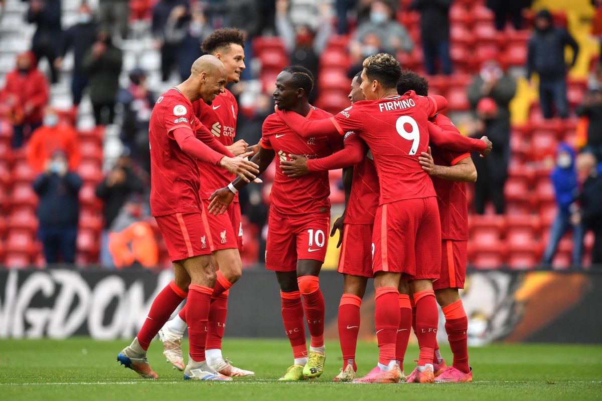 RawatPrabhash's tweet photo. YOU'LL NEVER WALK ALONE 🙌🙌🙌
Disastrous PL season for LFC yet able to finish 3rd and we are back to CL football again next season. Great game, well created chances, clean sheet and the fans are back at Anfield. # YNWA #LIVCRY #LFC #LiverpoolFC https://t.co/1wo8we5ZTu