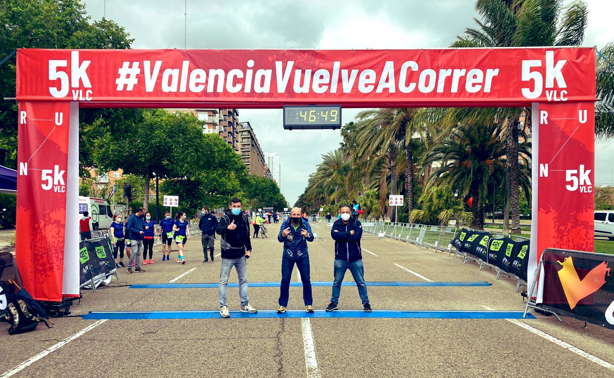 Ey! Gracias a nuestros Speakers 🎤que han puesto mucho ritmo a nuestras salidas y metas del 5K Valencia 💚

Sois muy 🔝

#ValenciaVuelveACorrer