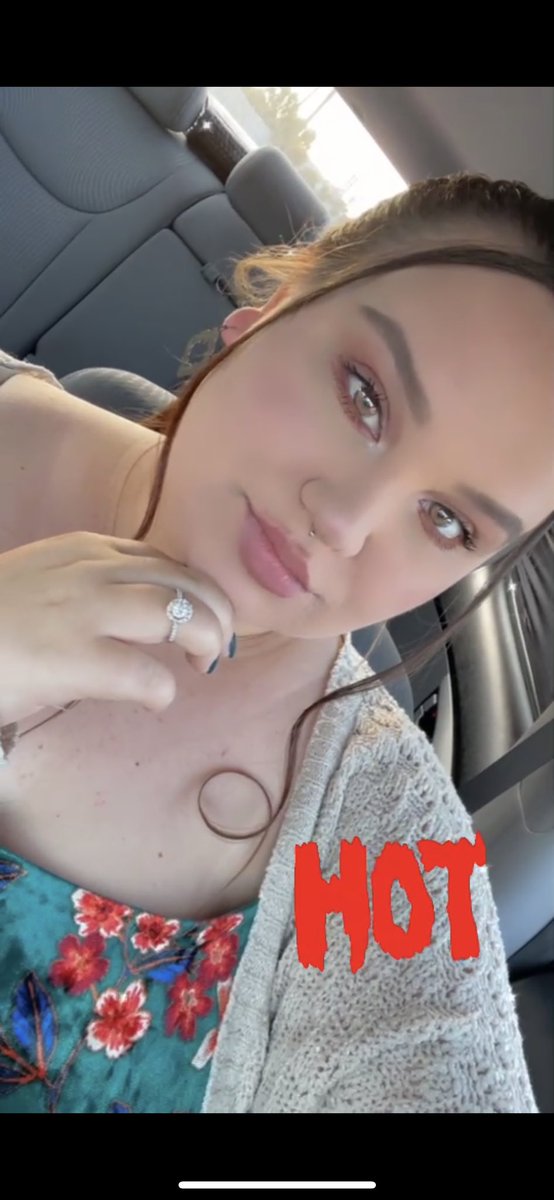 daniellerothboz's tweet image. Category is: face 🤧