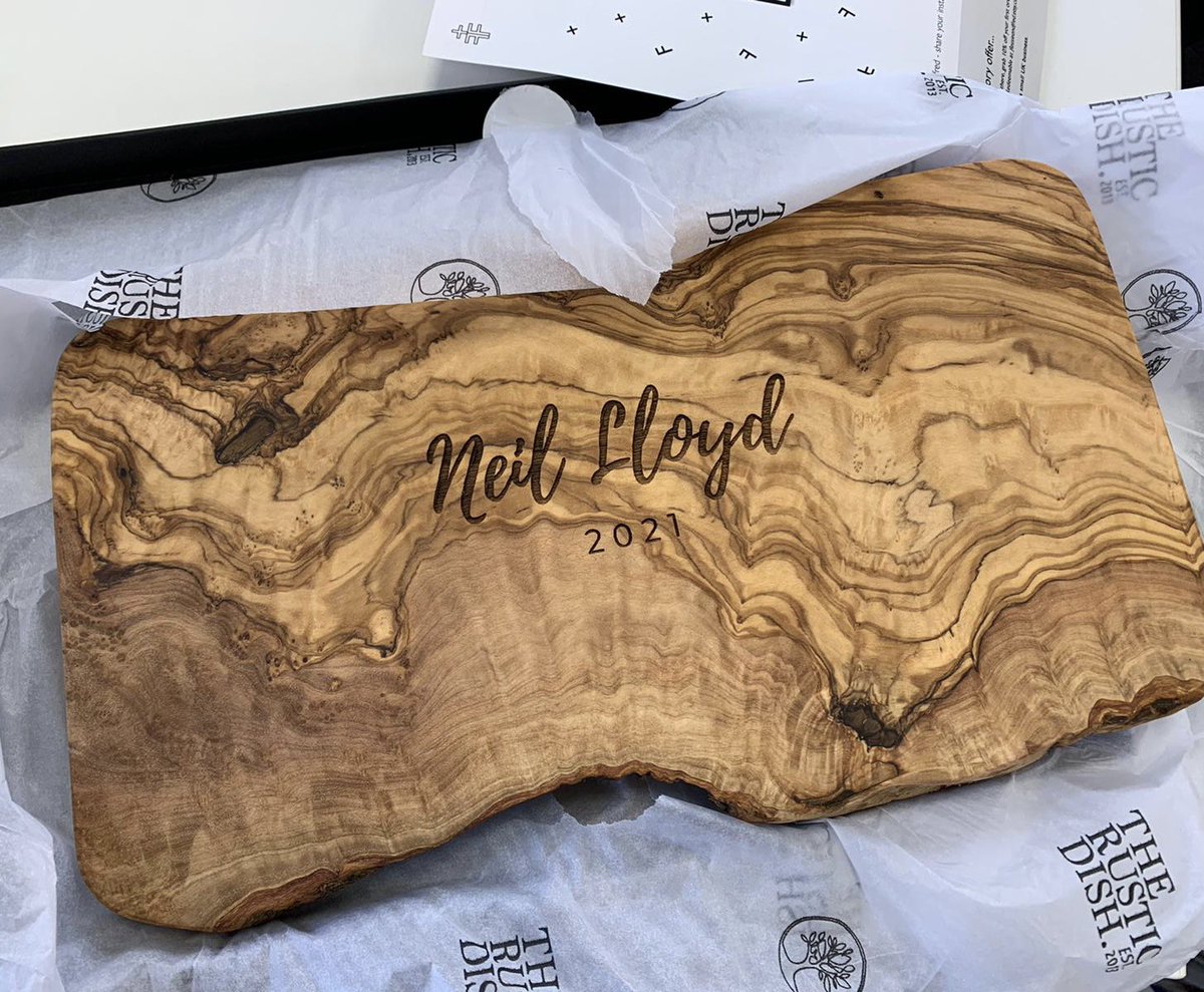 ZokitBiz's tweet image. Thank you @TheRusticDish for the amazing personalised board. The folks @WorkbenchOffice love it too. Kudos all round 👍👏🙌