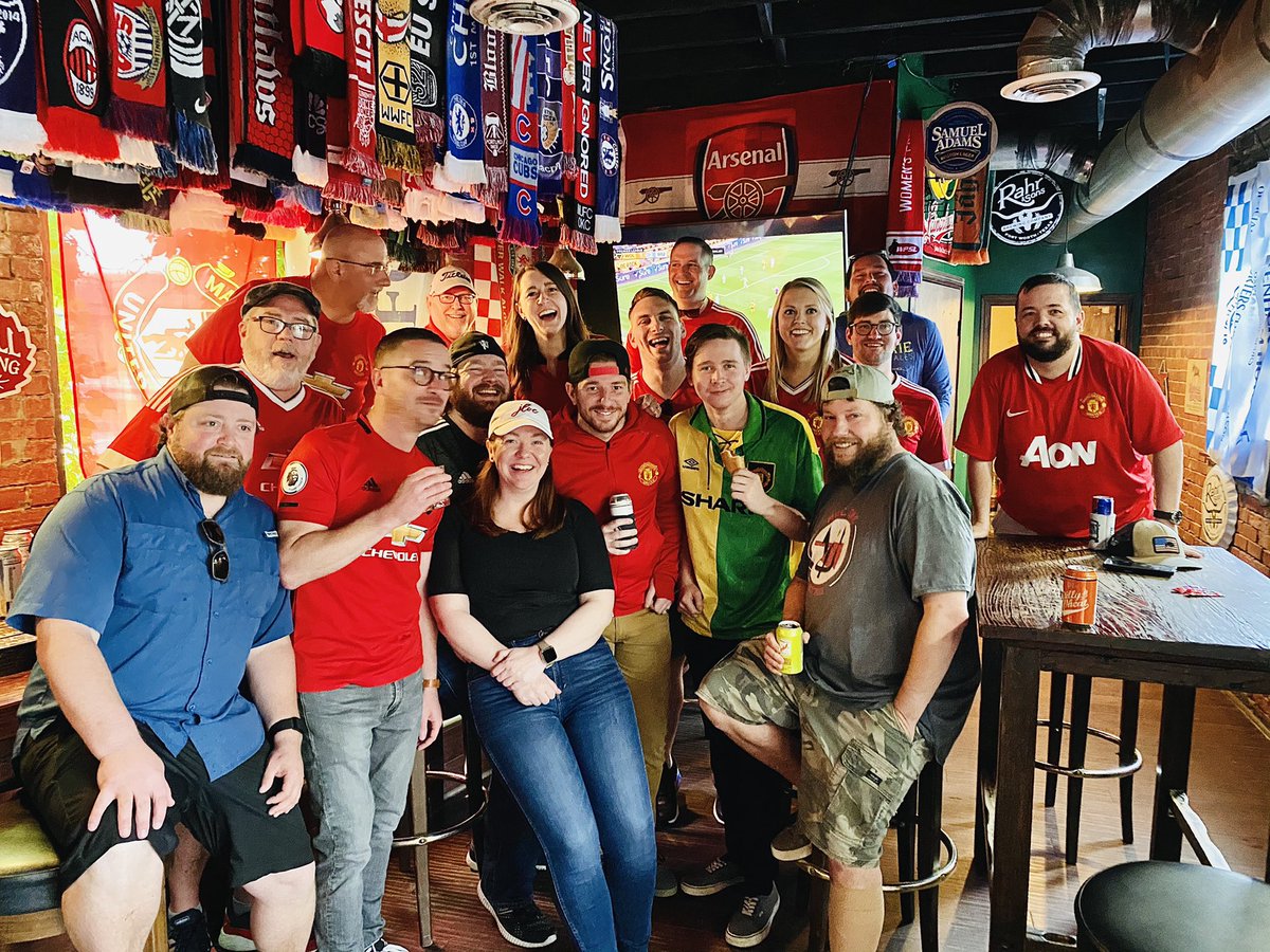 cbake405's tweet photo. And that’s a wrap! Another season with the best fans, @MUFCOKC! #MyPLMorning #ManUtd #MUFC https://t.co/7gud2mLs1V