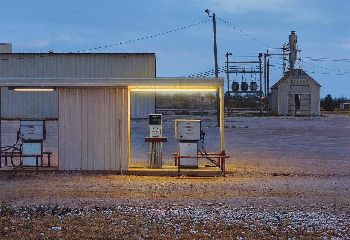 RodPenner's tweet image. Farmers Co-op Gin / Anson, TX, 2012, Acrylic on canvas, 20 x 32 in.
#painting #ansontx #smalltowntexas #cottongin