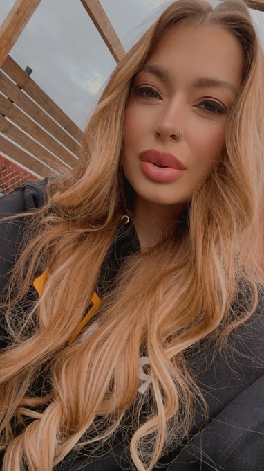 Do you want to chat, watch my exclusive videos and get horny? SUBSCRIBE and we will !! 👉https://t.co/u2surynCN8👈  Quieres