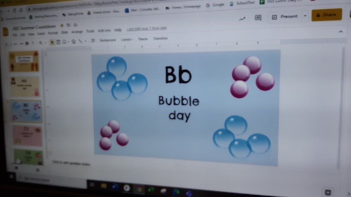 LynnCetta's tweet photo. 👩‍🏫☀️ ~ Last Thursday we started our Summer countdown using our 26 letters of our alphabet !! Friday was #bubbleday @GenevaNSS in #msv281 classroom. Outside fun and LOTSS of colorful BuBBleSss !! #NSSrising #funfriday #teacherlife🍎 #secondgrade #abcaseasyas123 #countdowntosummer https://t.co/i9QfyEWDLG