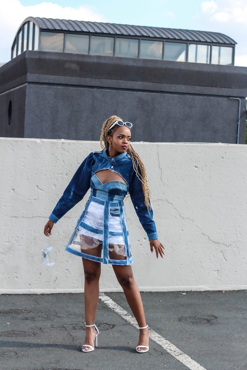 TsandCuts's tweet photo. Denim Daze, a denim refrabrication by @LuyandaMthembuu 💙✨

📸: @TsandCuts https://t.co/BQnkE4SUTd
